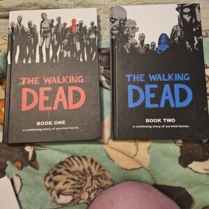 The Walking Dead Book Set - Black and Blue Covers